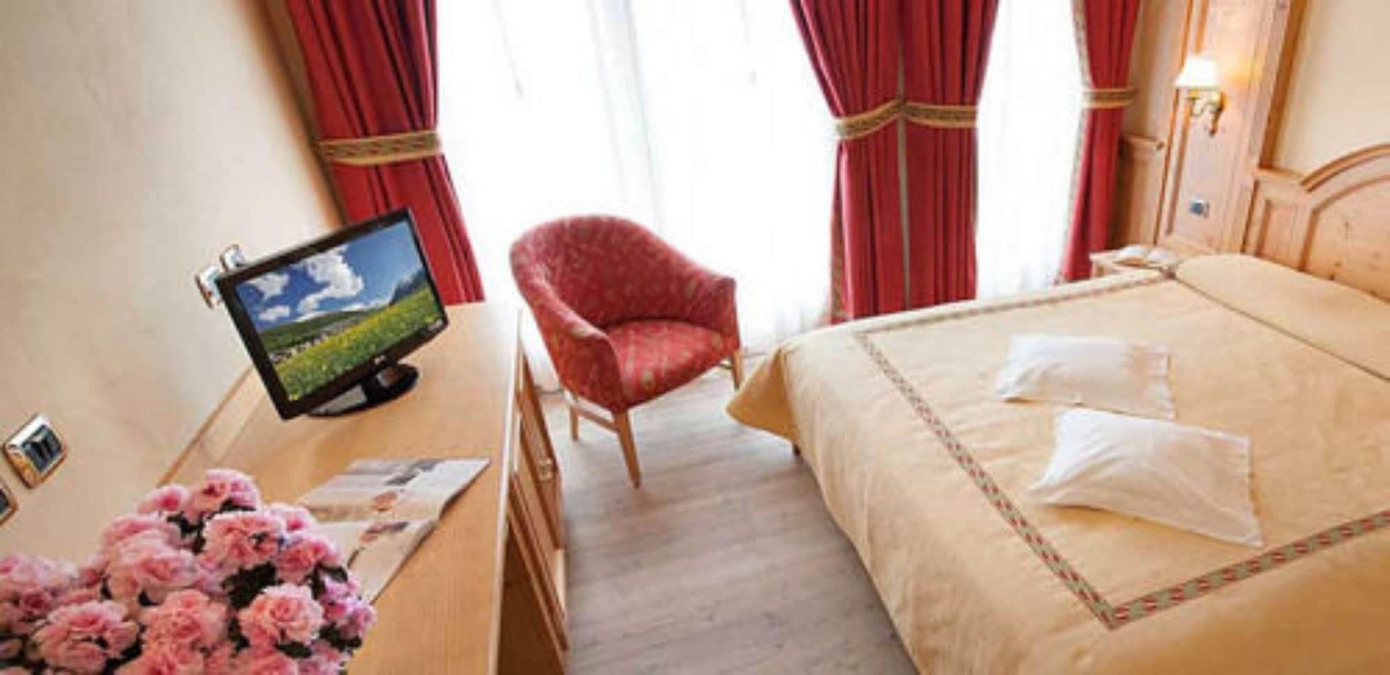 ליביניו Hotel Valtellina מראה חיצוני תמונה